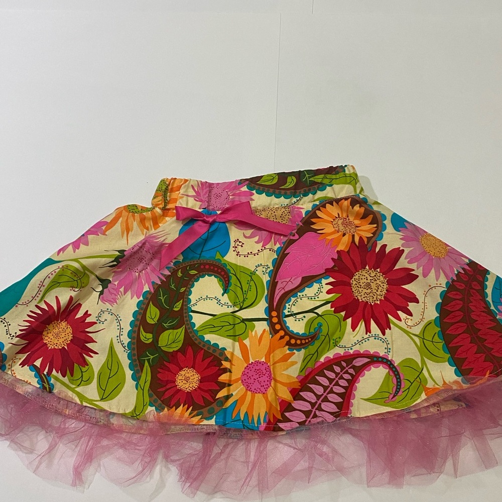 BOUTIQUE NWT Funky girl power tulle hem skirt